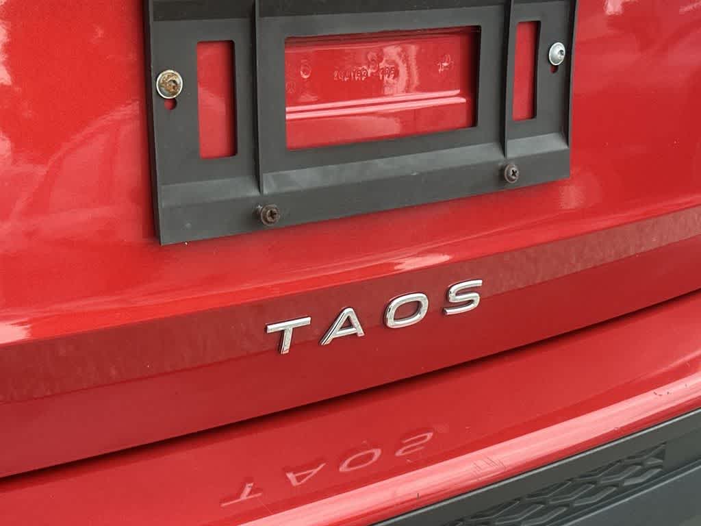 Thumbnail: 2022 Volkswagen Taos - 11