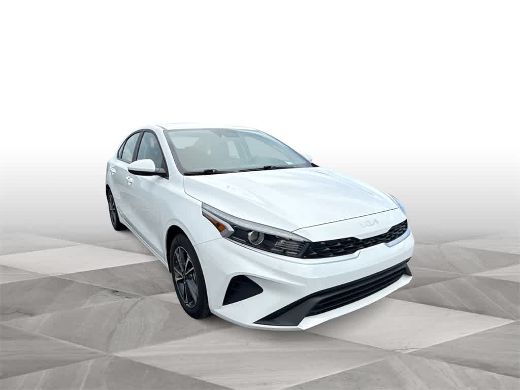 Thumbnail: 2024 Kia Forte - 2