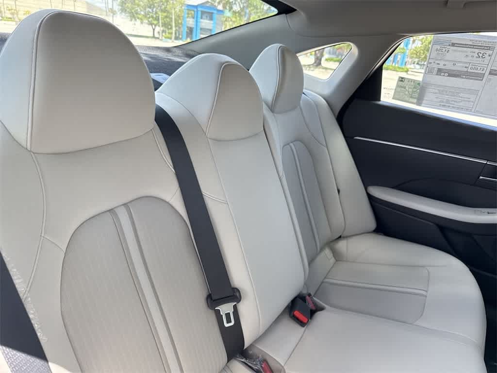 2025 Hyundai Sonata SE 26