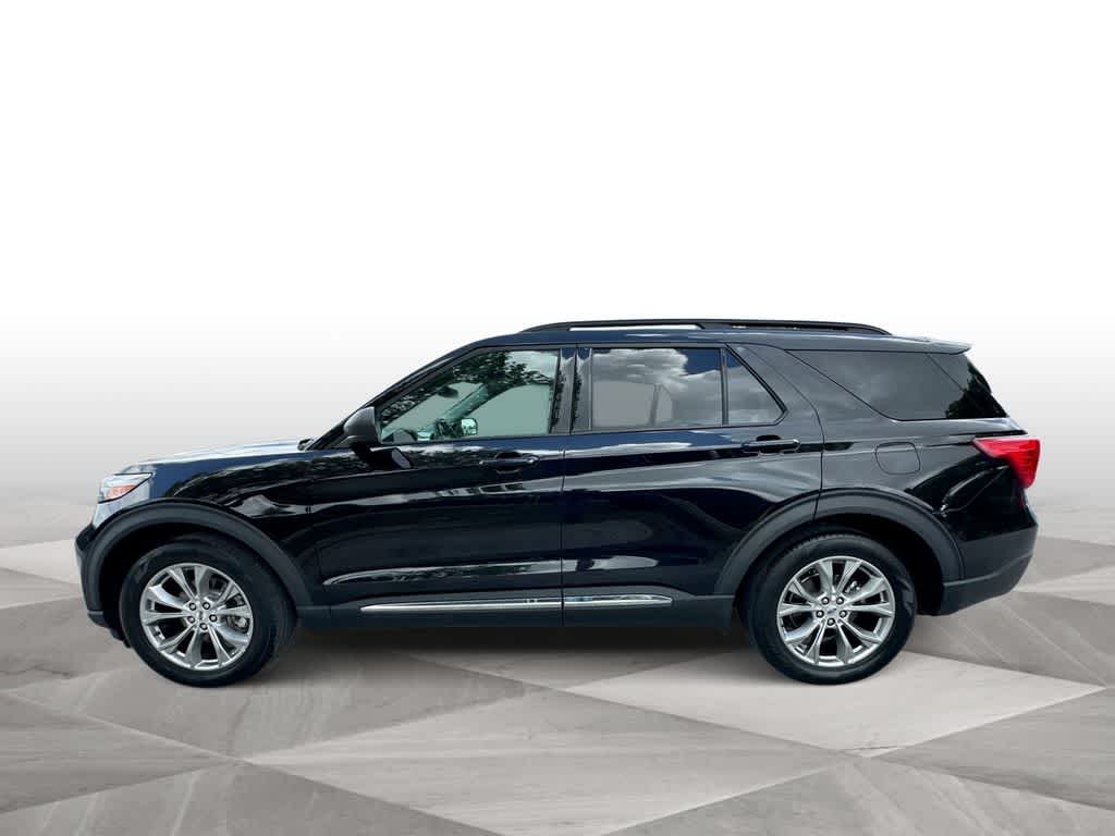 Thumbnail: 2022 Ford Explorer - 5