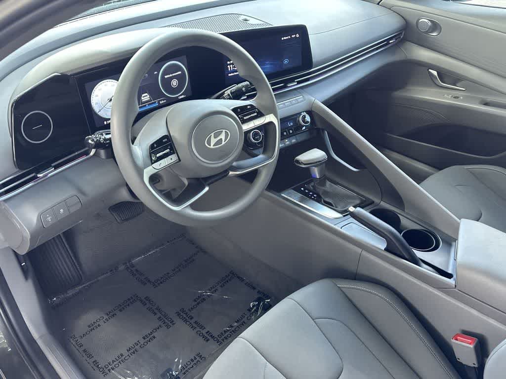 Thumbnail: 2024 Hyundai Elantra - 13
