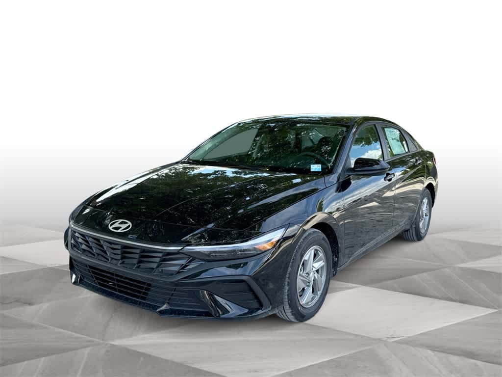 Thumbnail: 2025 Hyundai Elantra - 4