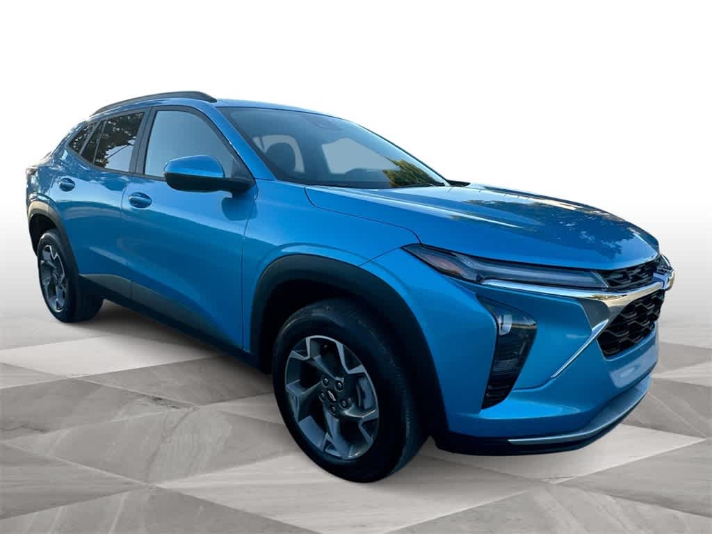 Thumbnail: 2025 Chevrolet Trax - 2