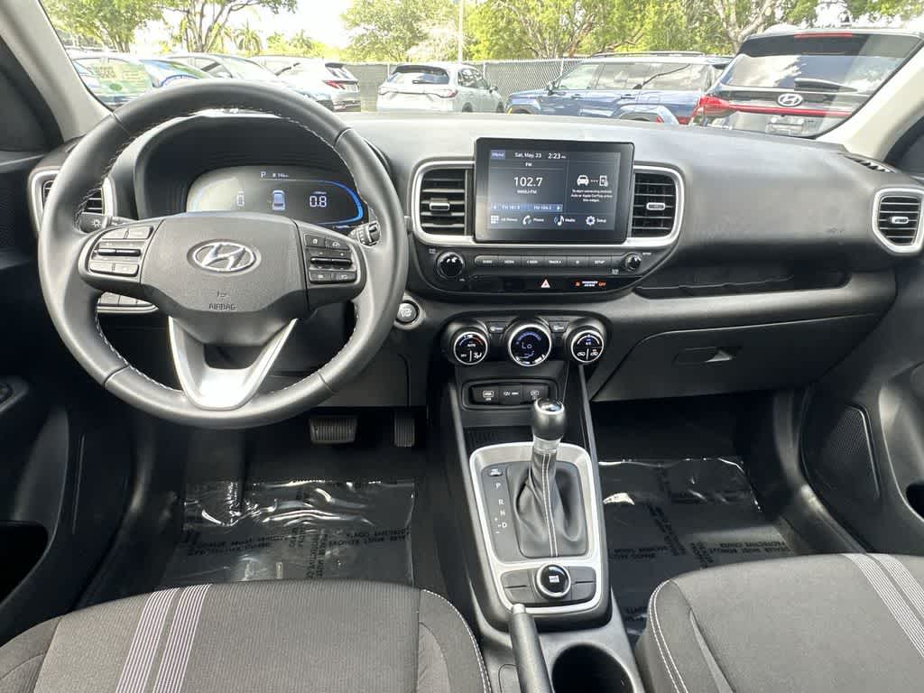 Thumbnail: 2025 Hyundai Venue - 17