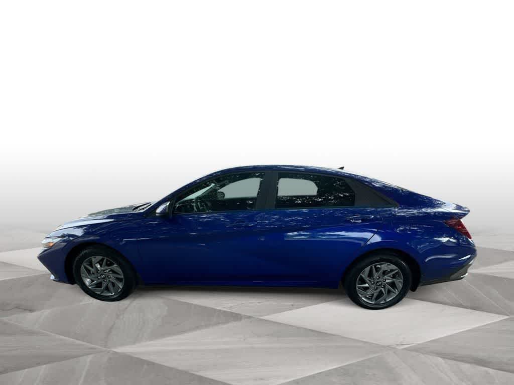 Thumbnail: 2024 Hyundai Elantra - 5