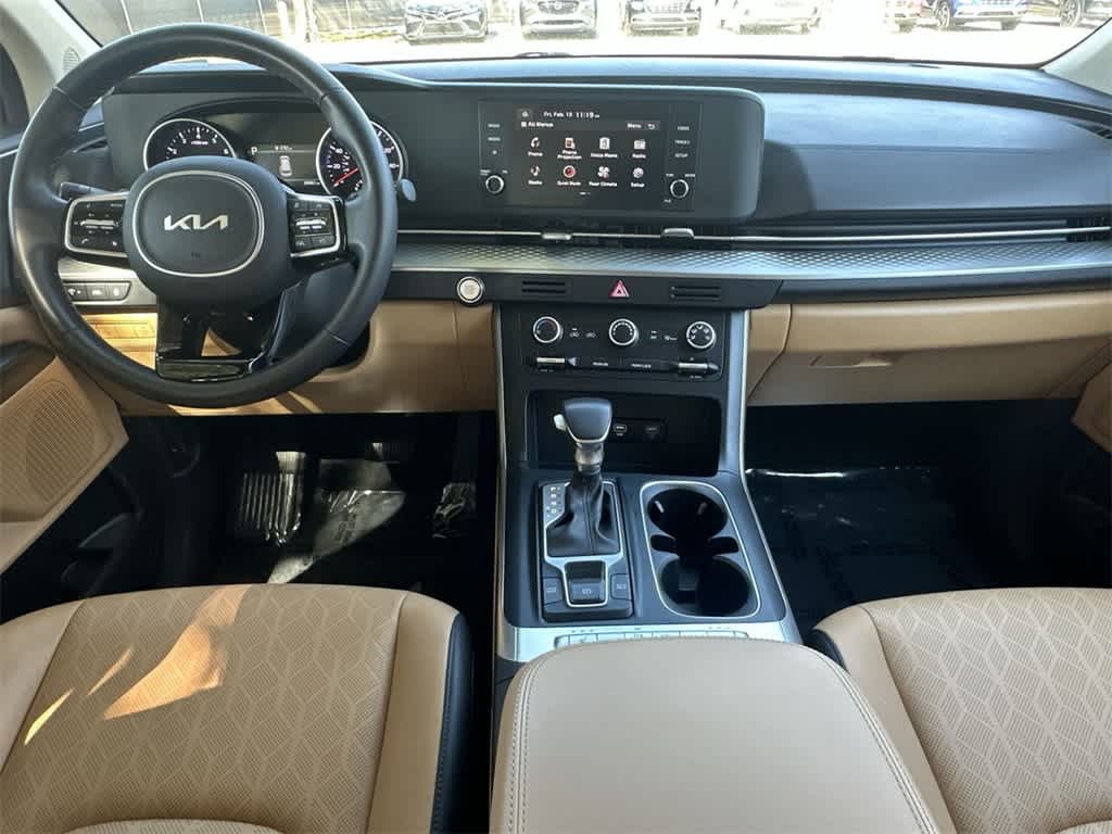 Thumbnail: 2023 Kia Carnival - 24