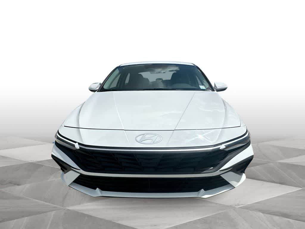Thumbnail: 2026 Hyundai Elantra - 3