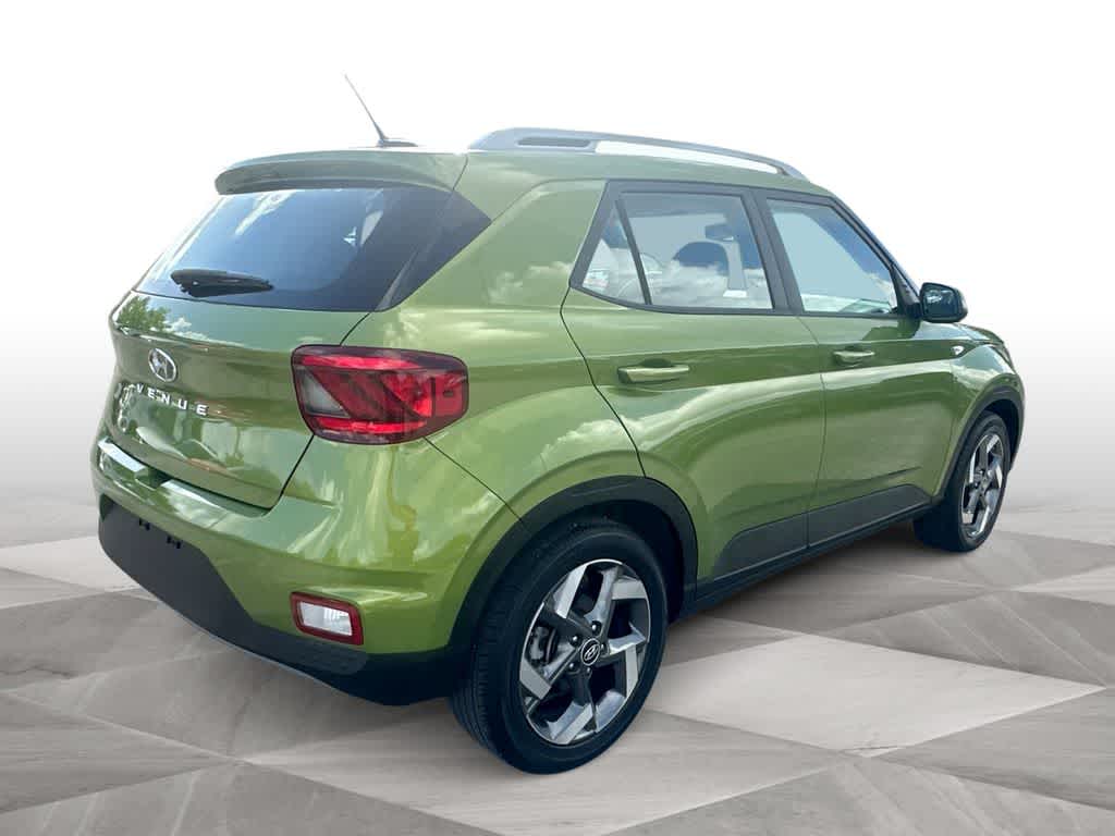 Thumbnail: 2023 Hyundai Venue - 8