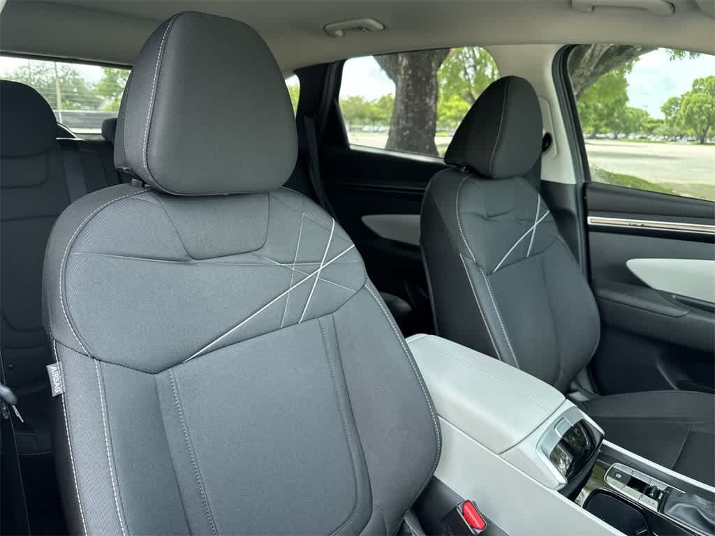 2024 Hyundai Tucson SE 27