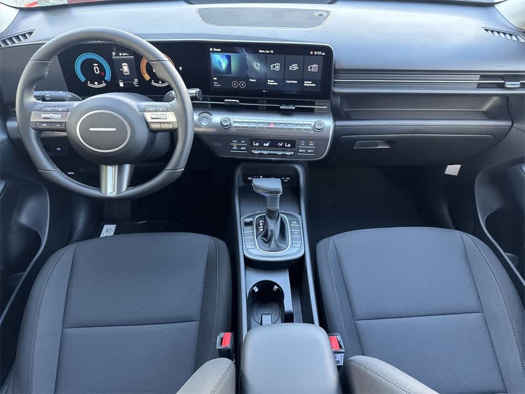 2025 Hyundai Kona SEL 24