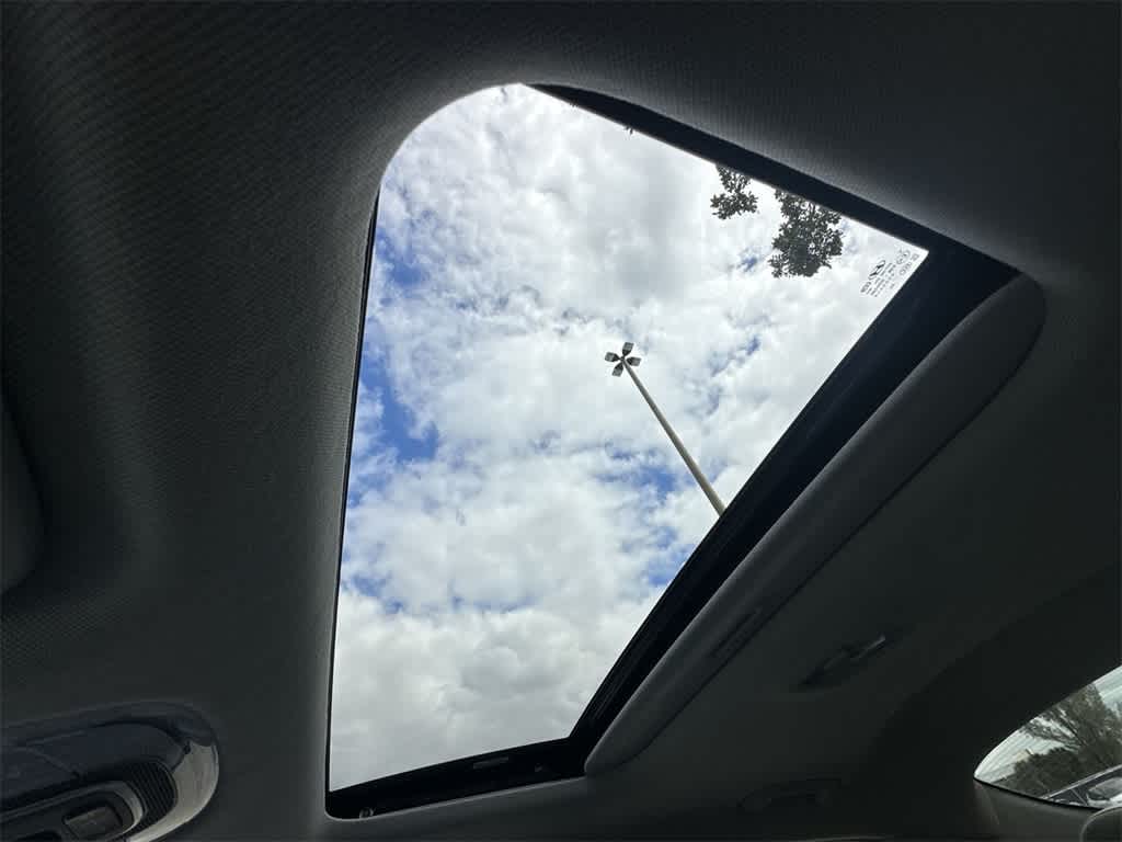 Thumbnail: 2024 Hyundai Elantra - 17