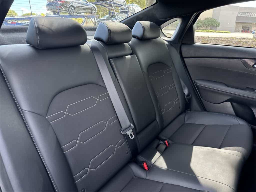 Thumbnail: 2022 Kia Forte - 26