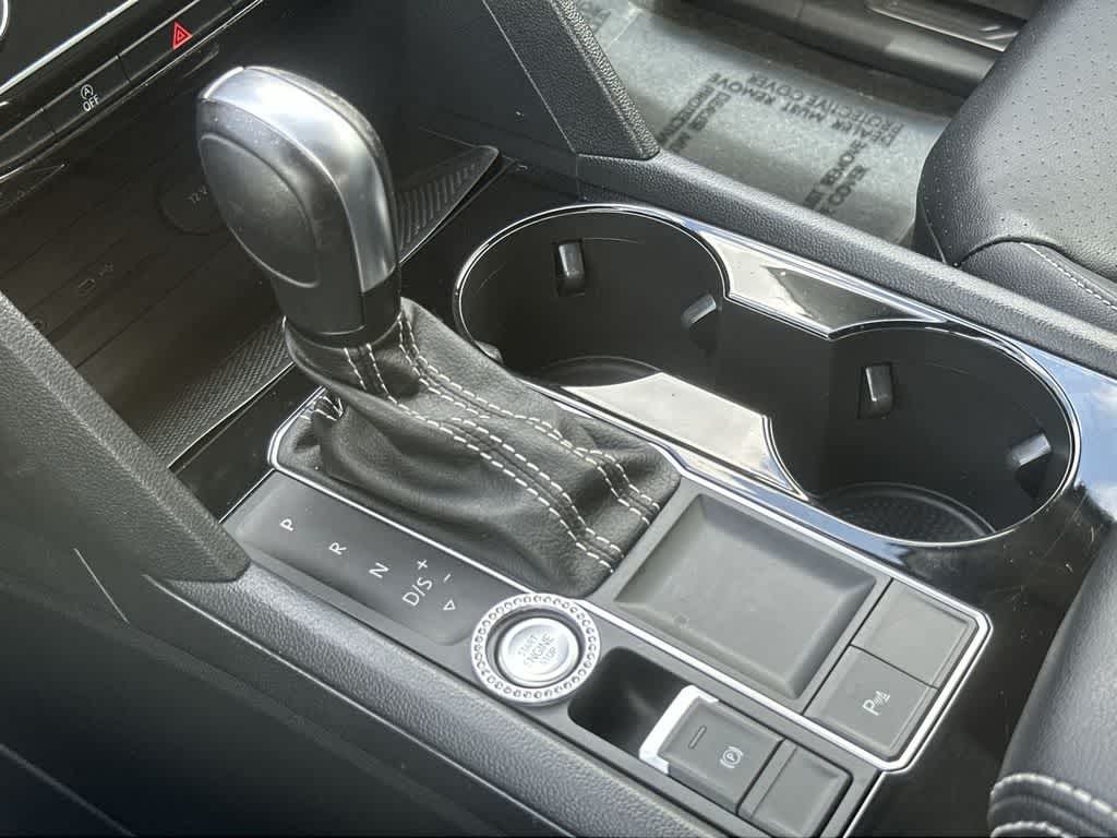 Thumbnail: 2023 Volkswagen Atlas - 21