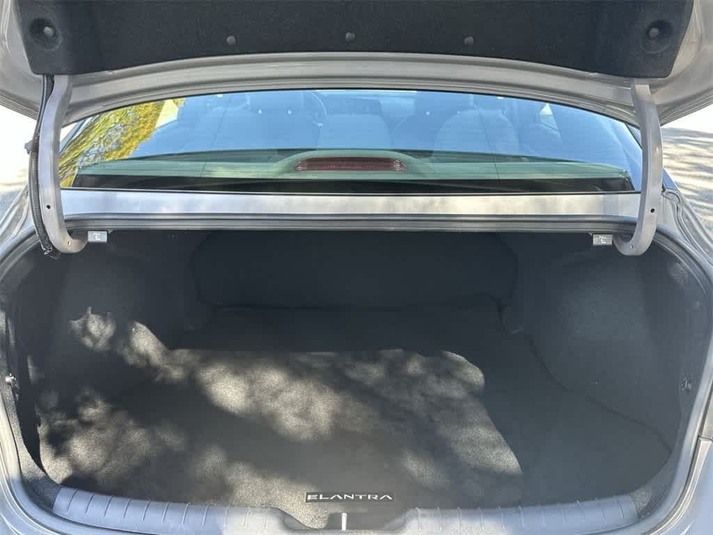 Thumbnail: 2023 Hyundai Elantra - 25