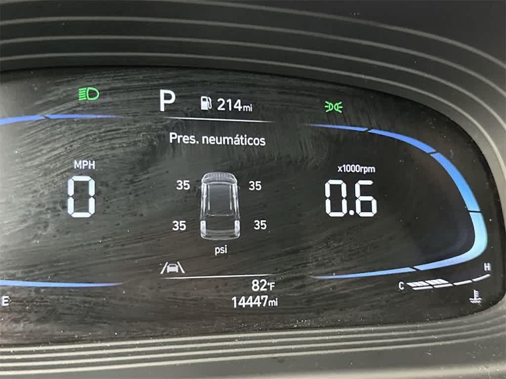 Thumbnail: 2023 Hyundai Venue - 16