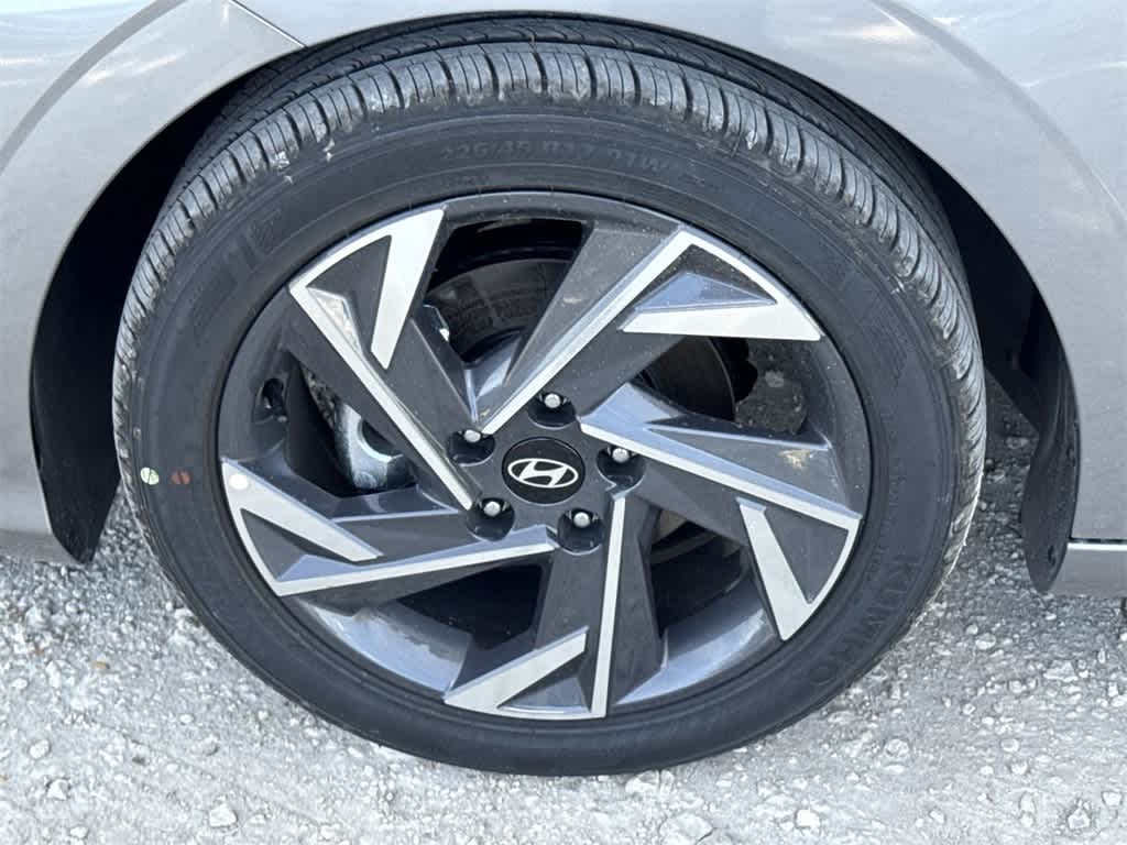 Thumbnail: 2025 Hyundai Elantra - 11