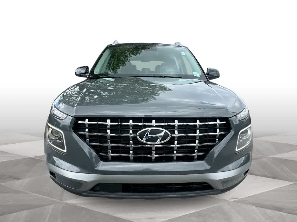 Thumbnail: 2023 Hyundai Venue - 3