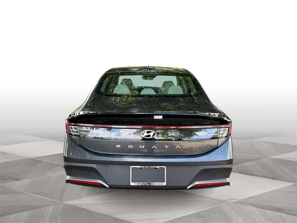 2025 Hyundai Sonata SE 7