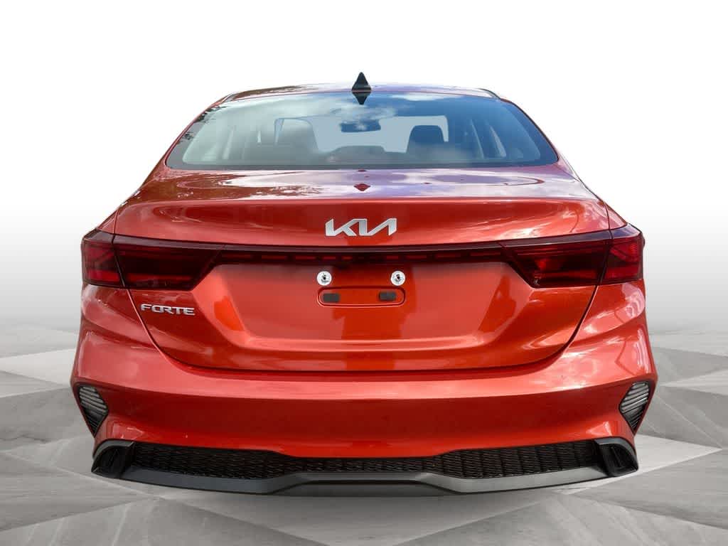 Thumbnail: 2023 Kia Forte - 7