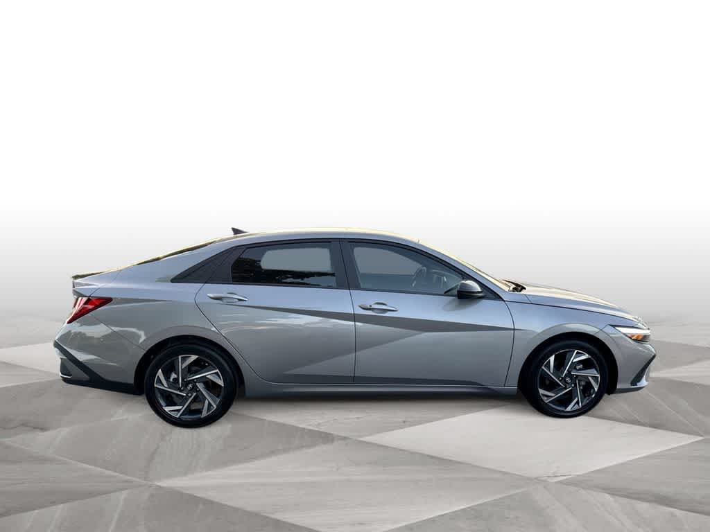 Thumbnail: 2025 Hyundai Elantra - 9