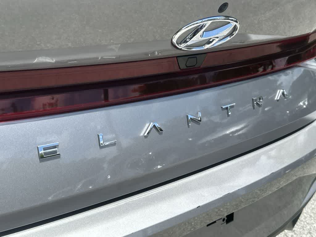 Thumbnail: 2023 Hyundai Elantra - 11
