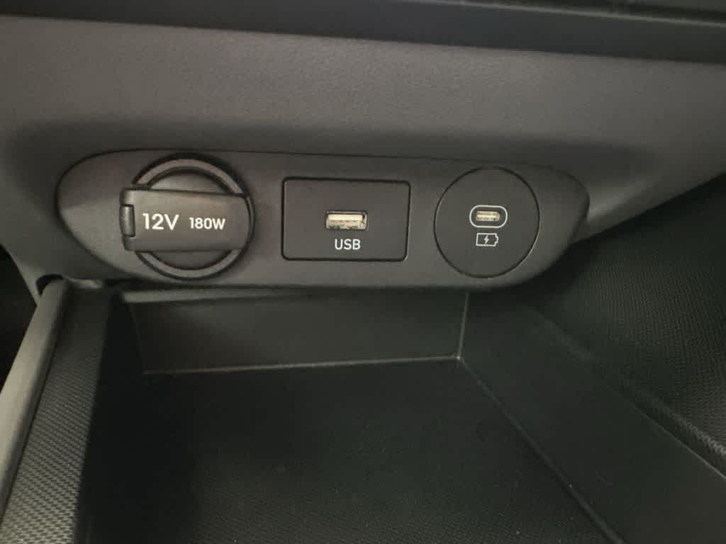 Thumbnail: 2024 Hyundai Elantra - 17