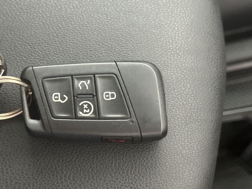 Thumbnail: 2022 Volkswagen Taos - 28