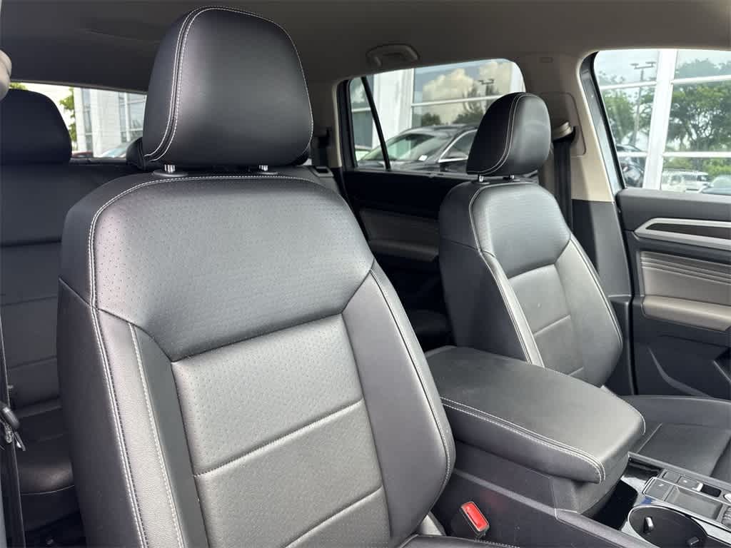 2022 Volkswagen Atlas SE 27