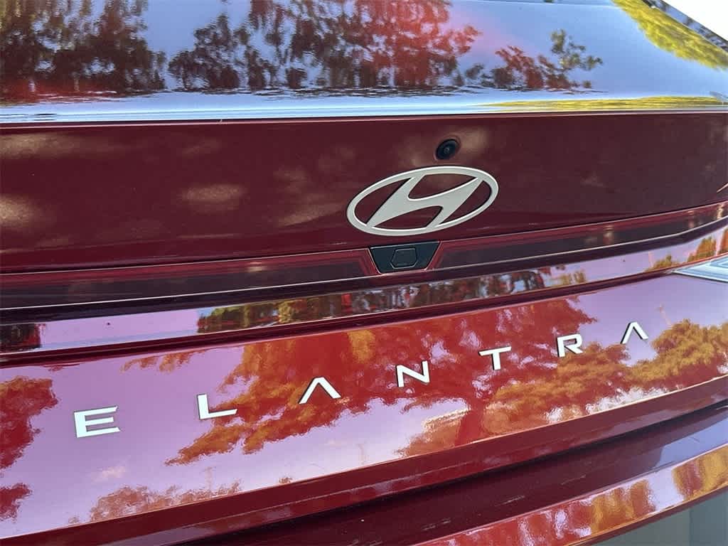 Thumbnail: 2024 Hyundai Elantra - 10