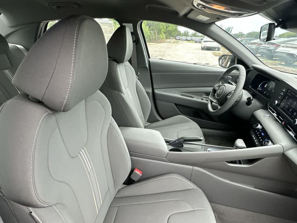 Thumbnail: 2026 Hyundai Elantra - 11