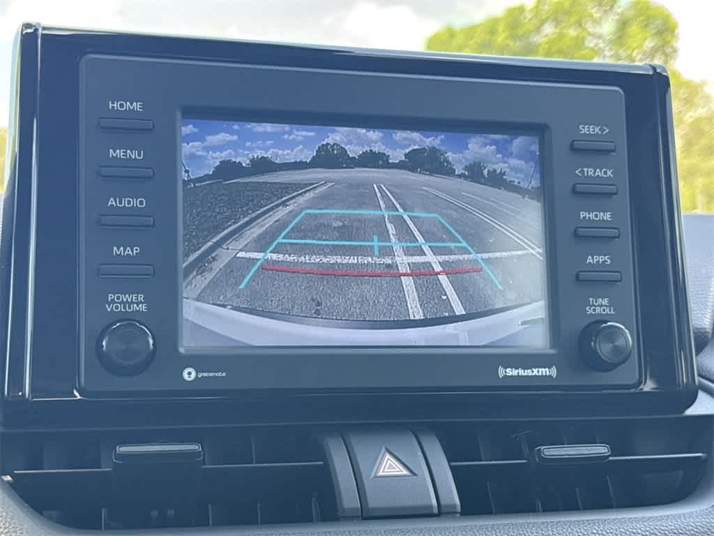 2022 Toyota RAV4 XLE 19