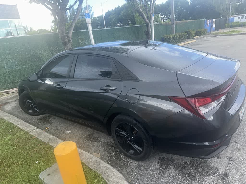 Thumbnail: 2021 Hyundai Elantra - 1