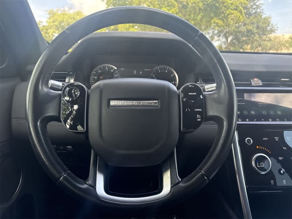 Thumbnail: 2020 Land Rover Discovery Sport - 15