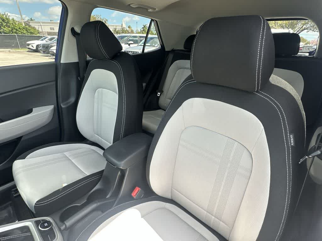 Thumbnail: 2023 Hyundai Venue - 14