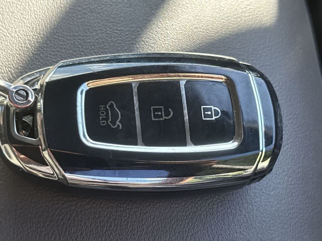 Thumbnail: 2020 Hyundai Santa Fe - 28