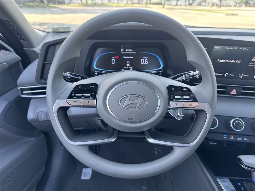 Thumbnail: 2025 Hyundai Elantra - 15