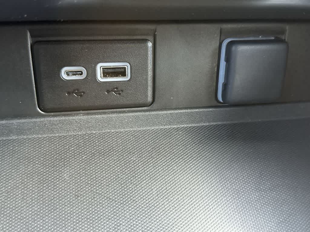 Thumbnail: 2024 GMC Yukon - 17