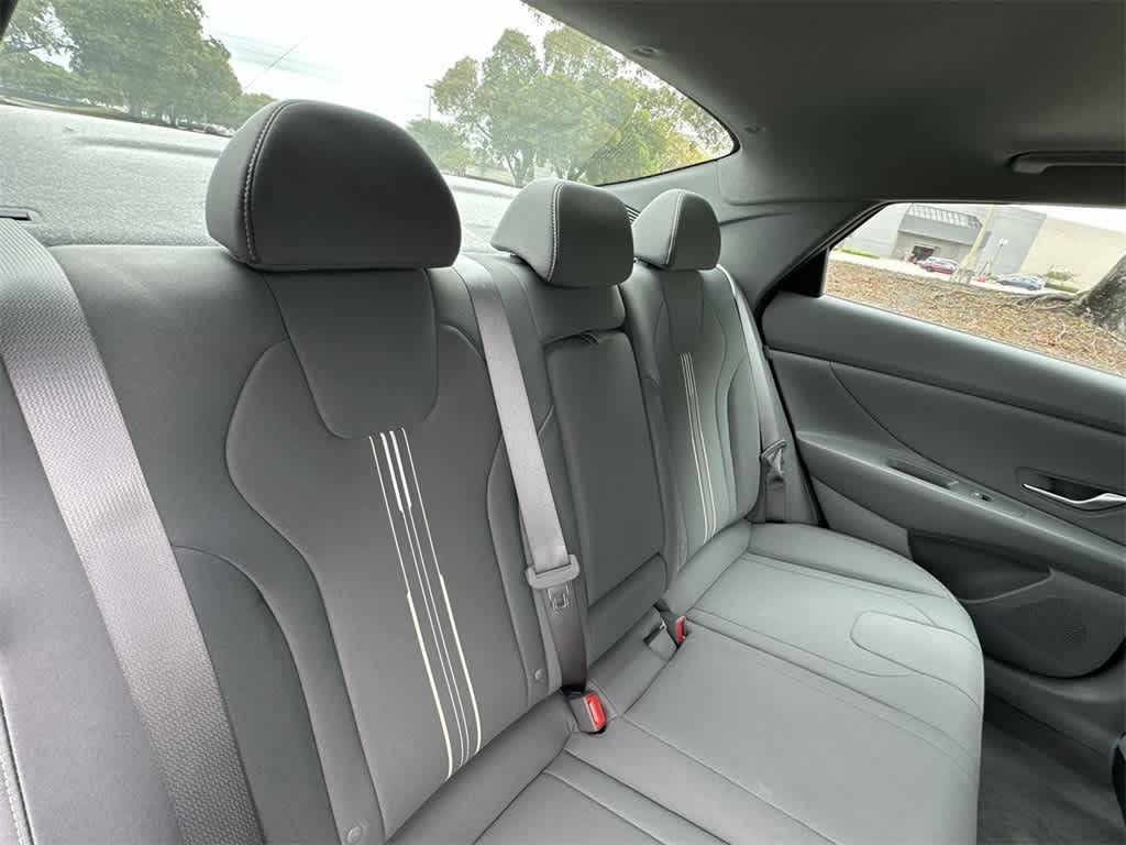 Thumbnail: 2025 Hyundai Elantra - 26