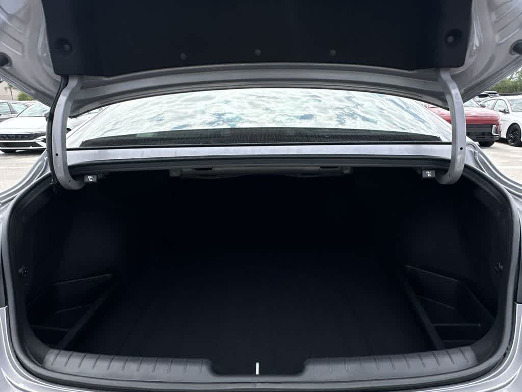 Thumbnail: 2026 Hyundai Elantra - 25