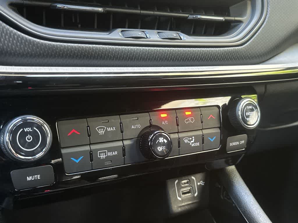 Thumbnail: 2024 Jeep Compass - 20