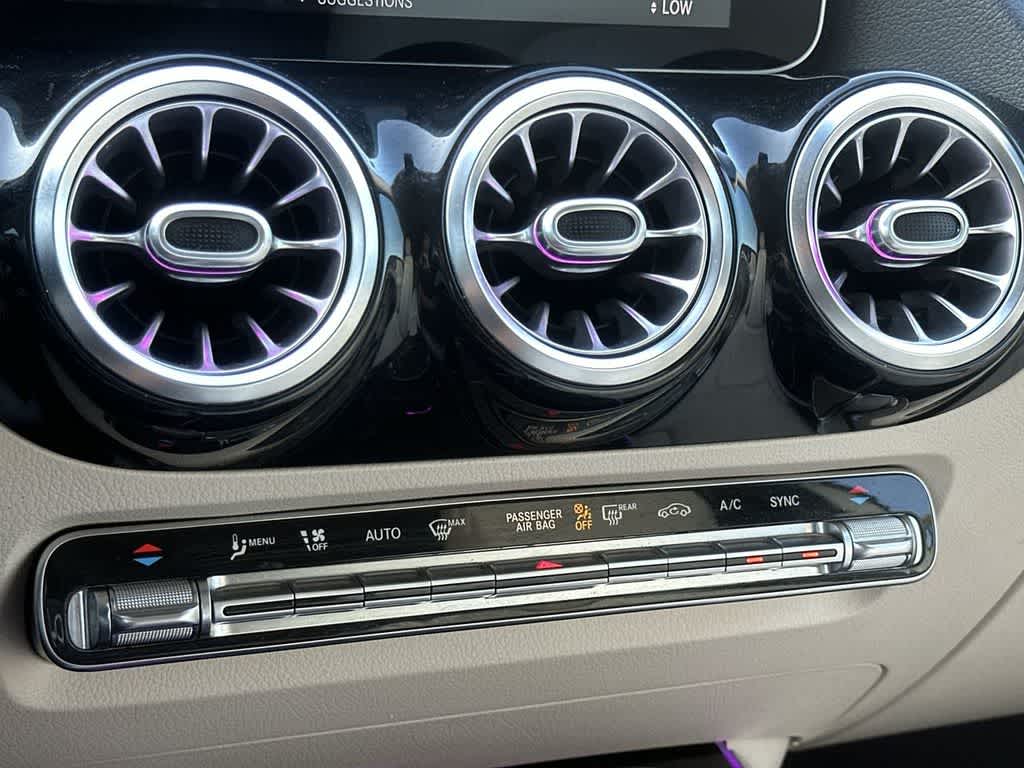 Thumbnail: 2021 Mercedes-Benz GLA - 20