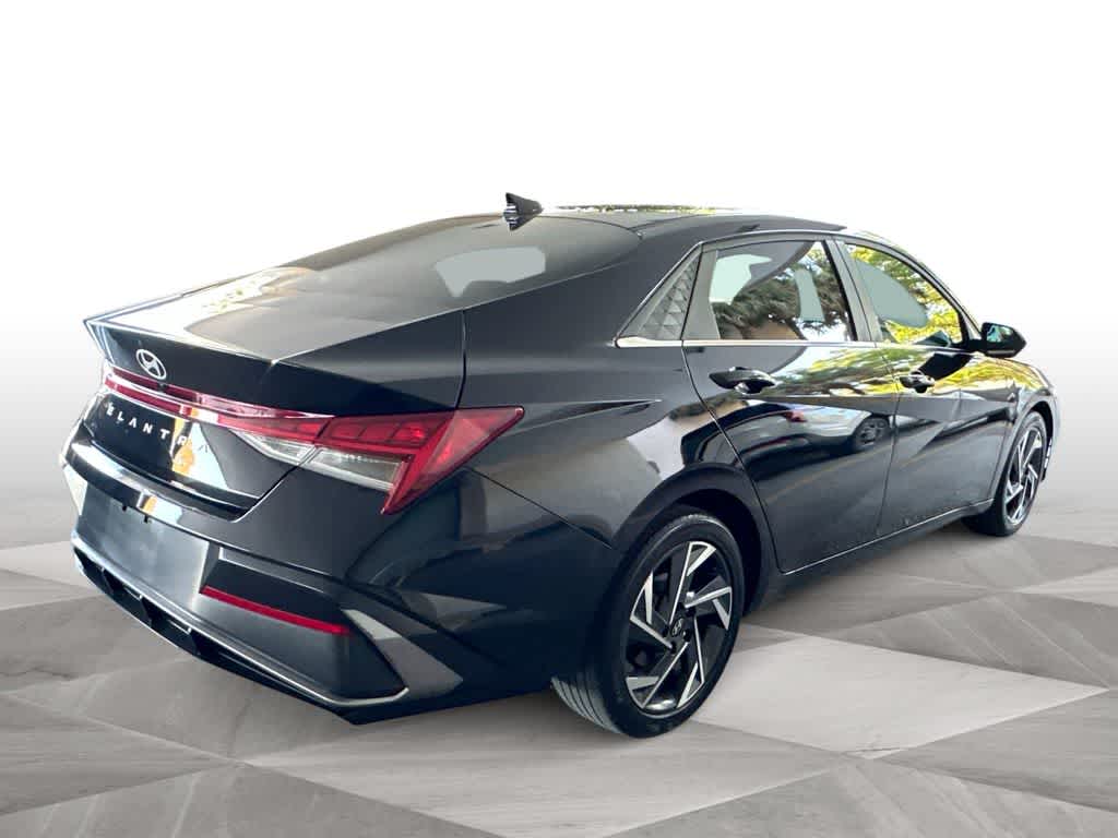Thumbnail: 2024 Hyundai Elantra - 8