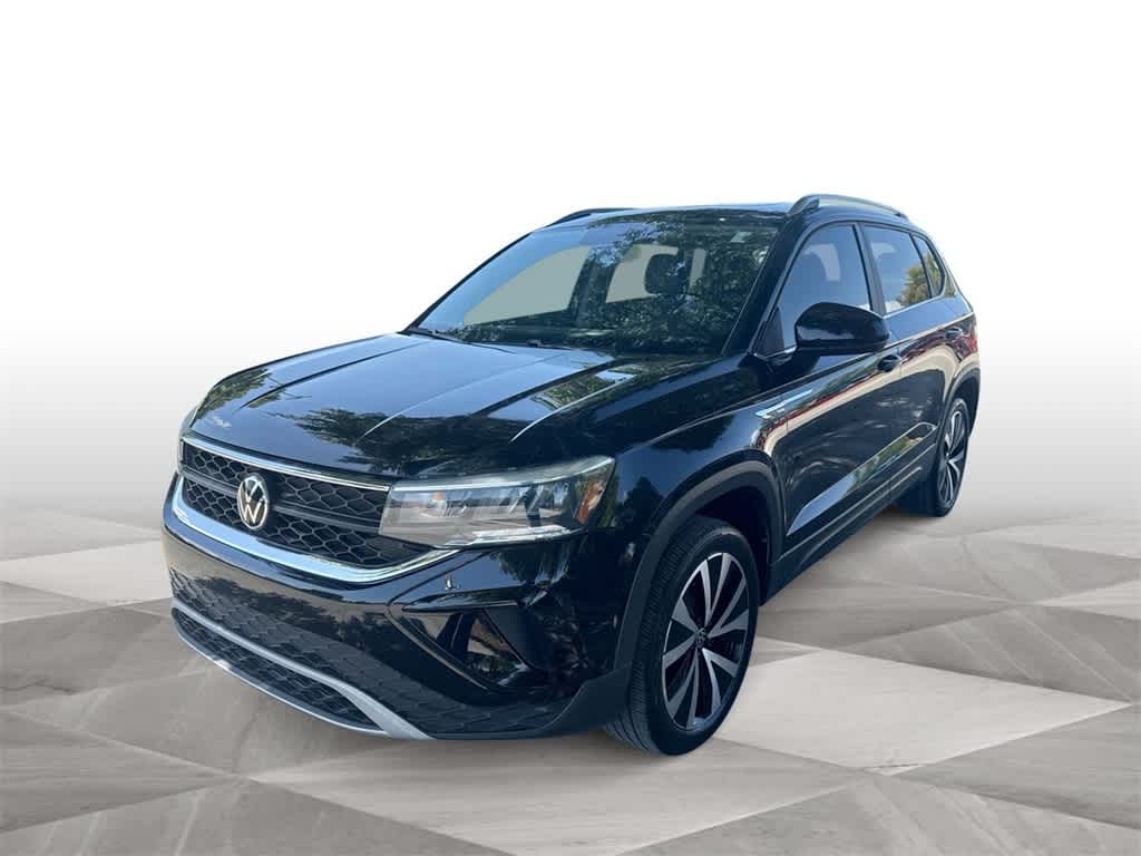 Thumbnail: 2022 Volkswagen Taos - 4