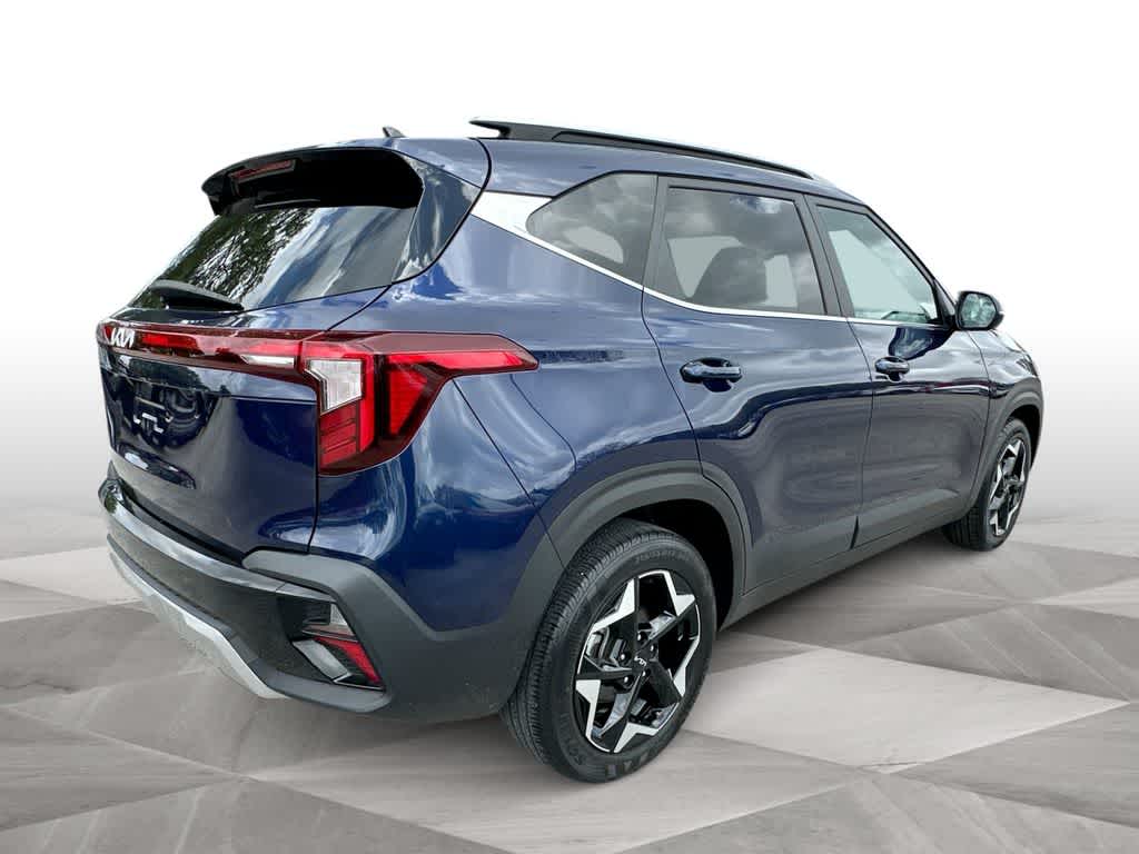 Thumbnail: 2024 Kia Seltos - 8