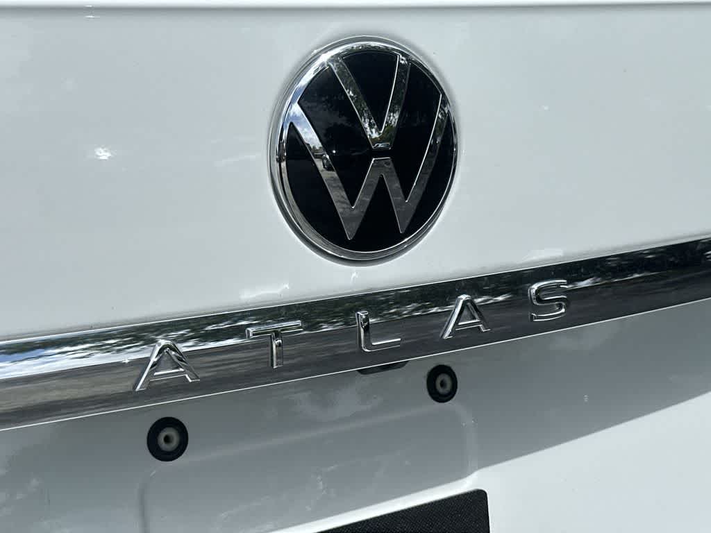 Thumbnail: 2023 Volkswagen Atlas - 11