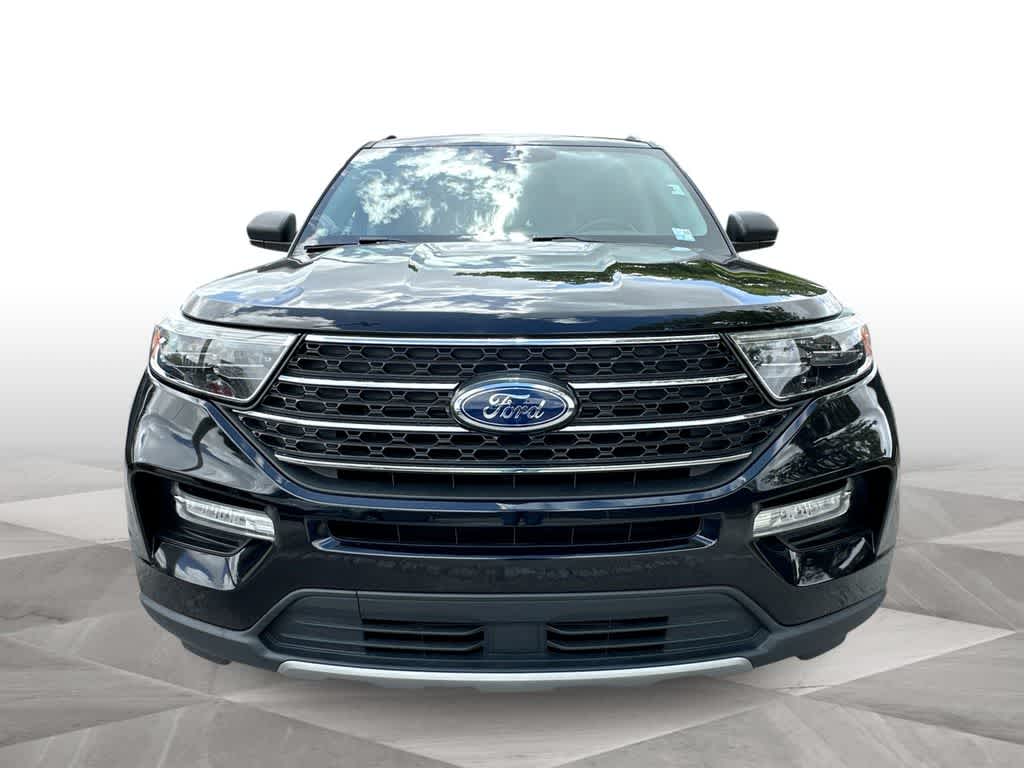 Thumbnail: 2022 Ford Explorer - 3