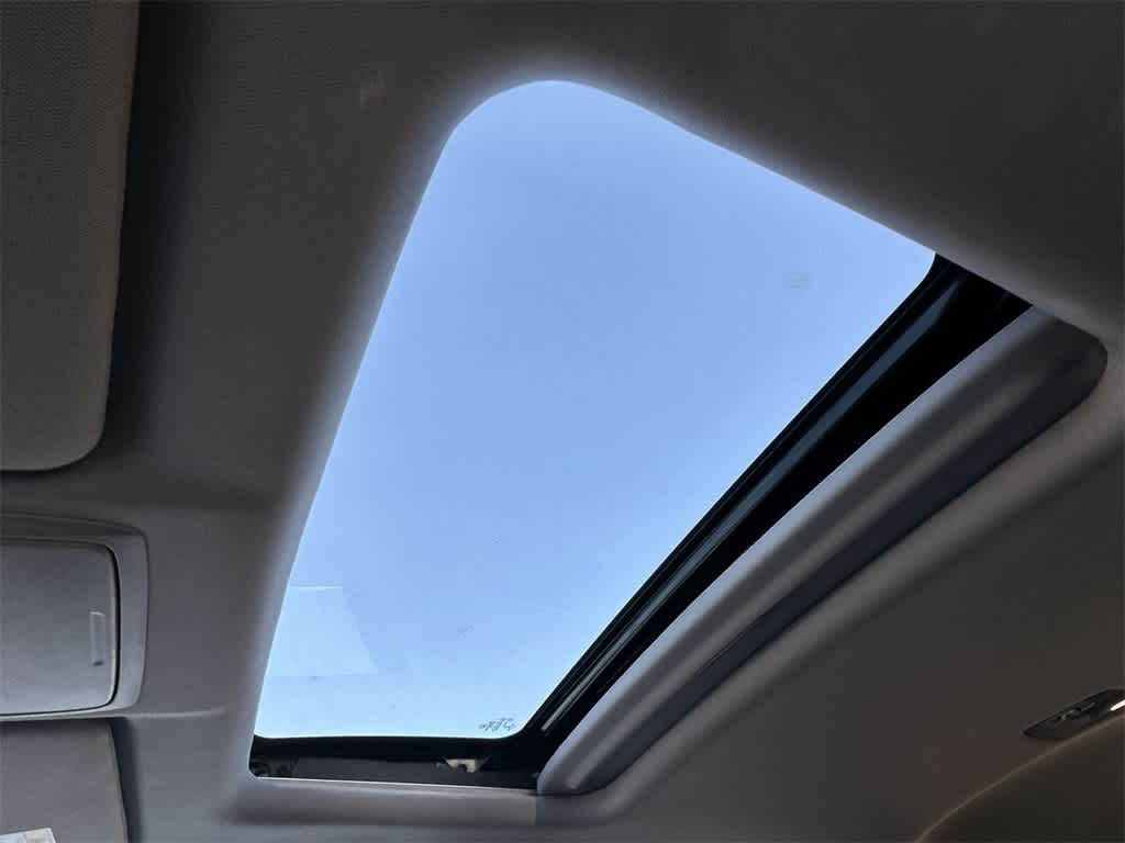 Thumbnail: 2022 Honda CR-V - 17