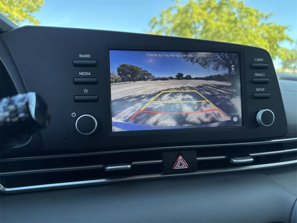 Thumbnail: 2023 Hyundai Elantra - 18