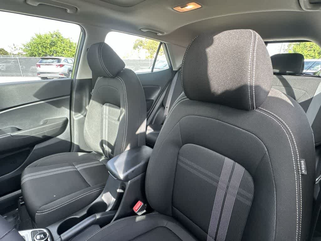 Thumbnail: 2023 Hyundai Venue - 14