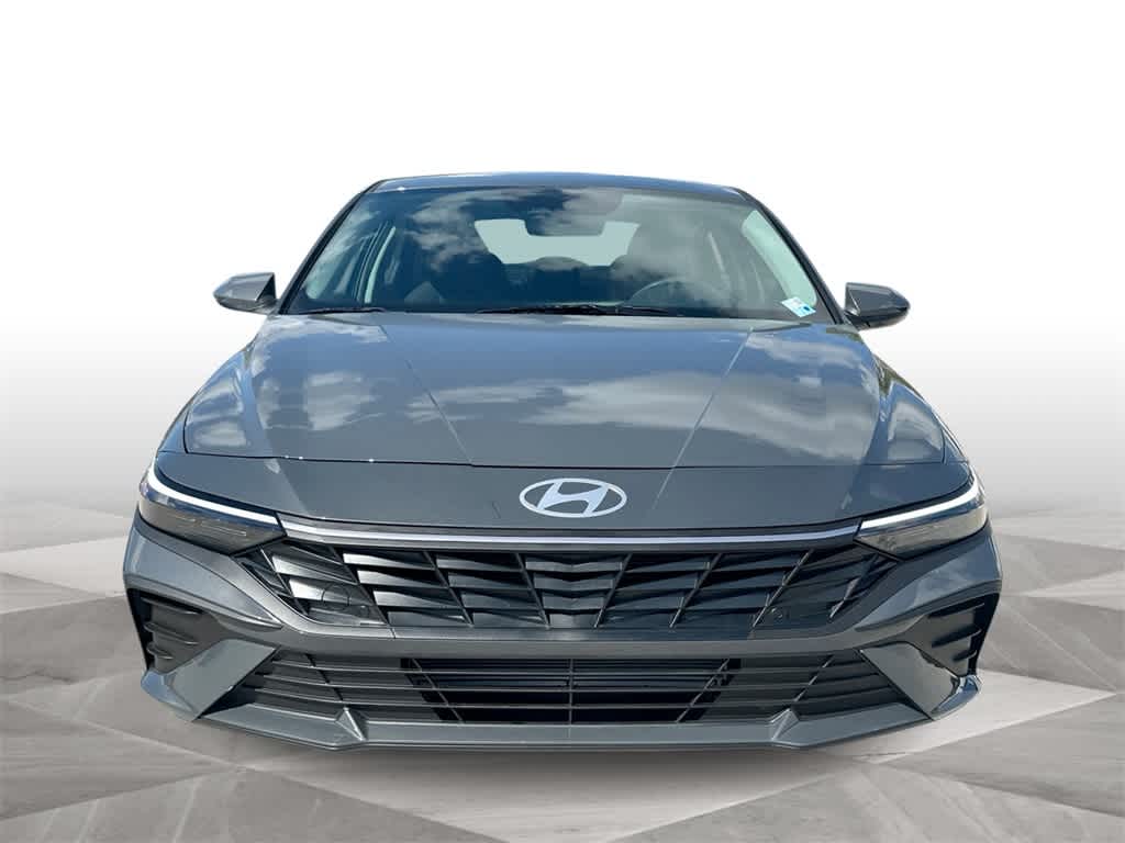 Thumbnail: 2025 Hyundai Elantra - 3